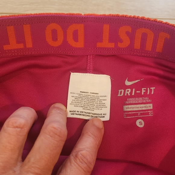 Nike Dri Fit running shorts, women's small - Picture 4 of 6